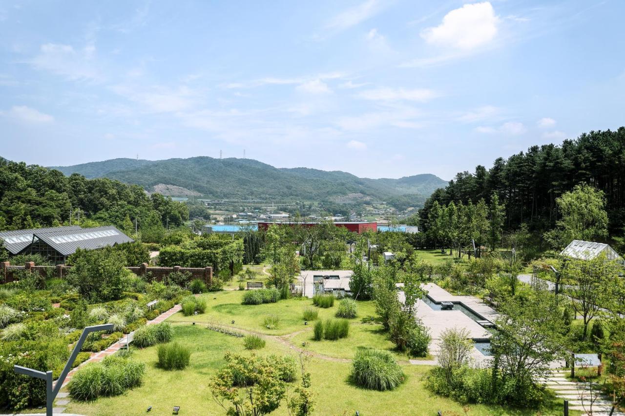 Eden Paradise Hotel